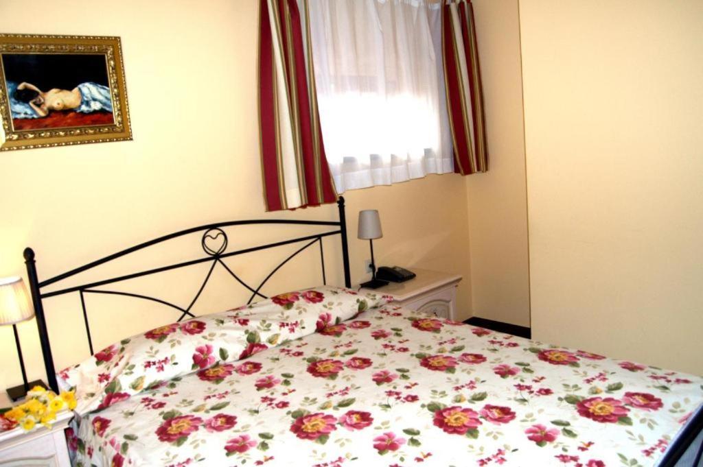Park Villa - Boutique Hotel Timisoara Exterior foto